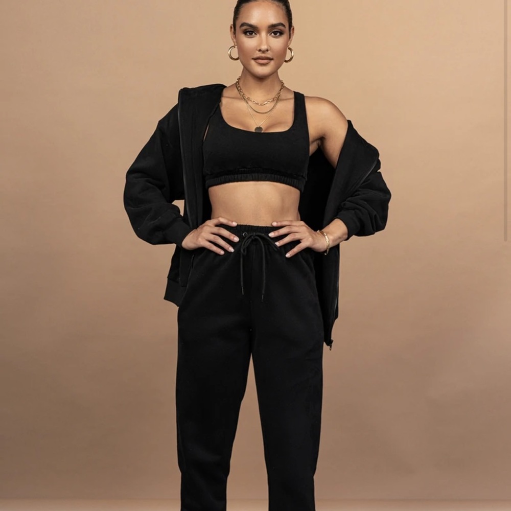 🔥🖤NWT!!! Black JLUXLABEL Crop Top